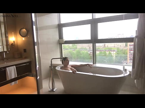 ❤️ Obrovská kočka vášnivě si honí kundu v koupelně Anal porno u cs.ixiporn-com.ru