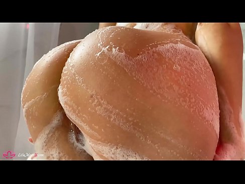 ❤️ Bruneta masturbuje kundu vibrátorem až k intenzivnímu orgasmu ve sprše Anal porno u cs.ixiporn-com.ru