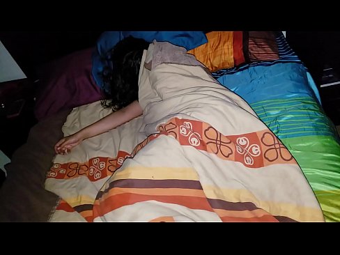 ❤️ Nevlastní syn buzeruje svou mladou nevlastní matku, zatímco ona spí. Anal porno u cs.ixiporn-com.ru